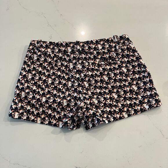Trina Turk Shorts Palm Tree Print‎ Size 4 - Picture 2 of 8